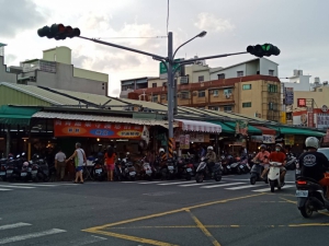 崇義黃昏市場