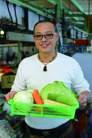 阿坤雞蛋蔬菜攤