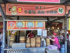純手工小籠包、蒸餃、小饅頭