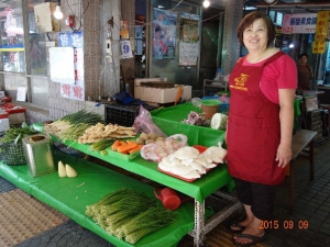 阿桃手工麻糬、蔬菜、鮮魚