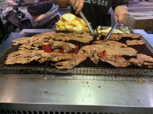 烤肉刈包